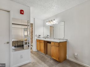 60 S Van Dorn Street 511, Alexandria VA 22304