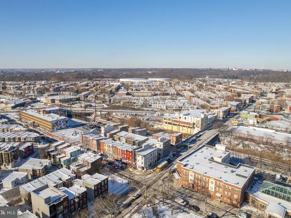 2701 W Glenwood Avenue, Philadelphia PA 19121