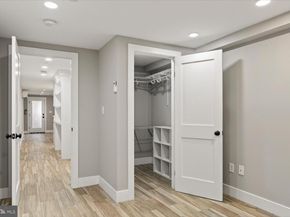 212 5TH Street NE, Washington DC 20002