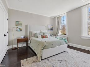 212 5TH Street NE, Washington DC 20002