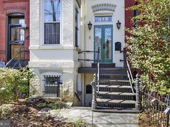 212 5TH Street NE, Washington DC 20002