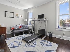 212 5TH Street NE, Washington DC 20002