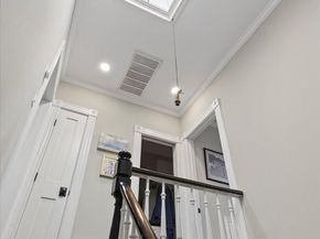 212 5TH Street NE, Washington DC 20002