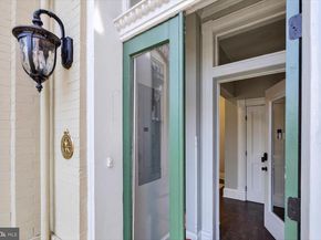 212 5TH Street NE, Washington DC 20002