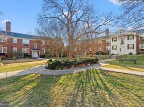 715 S Washington Street A36, Alexandria VA 22314