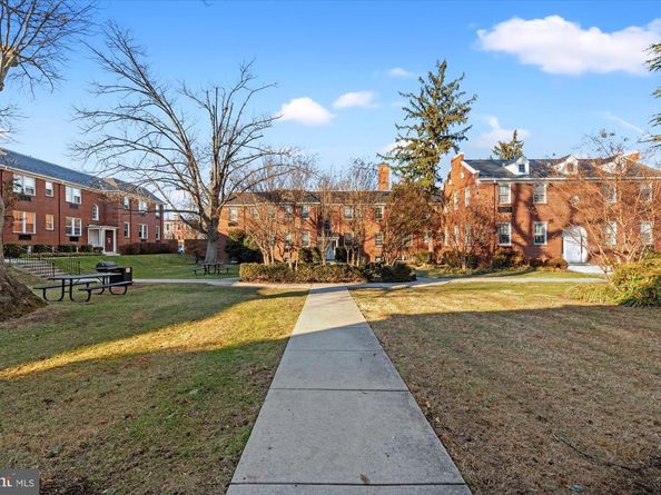 715 S Washington Street A36, Alexandria VA 22314