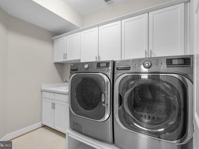 7602 Virginia Lane, Falls Church VA 22043