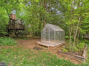 7602 Virginia Lane, Falls Church VA 22043
