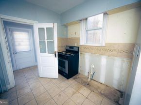 5729 Hadfield Street, Philadelphia PA 19143