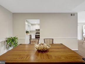 104 W Amhurst Place, Sterling VA 20164