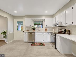 104 W Amhurst Place, Sterling VA 20164