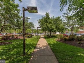 4600 Duke Street 1613, Alexandria VA 22304