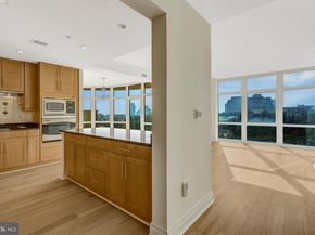 8220 Crestwood Heights Drive 812, Mclean VA 22102