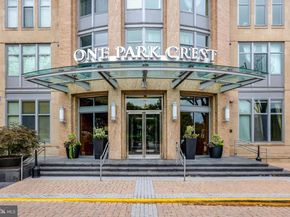 8220 Crestwood Heights Drive 812, Mclean VA 22102