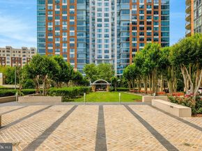 8220 Crestwood Heights Drive 812, Mclean VA 22102