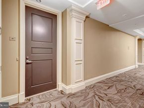 8220 Crestwood Heights Drive 812, Mclean VA 22102