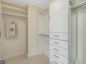 8220 Crestwood Heights Drive 812, Mclean VA 22102