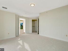 8220 Crestwood Heights Drive 812, Mclean VA 22102