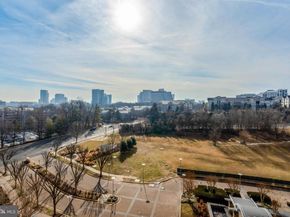 8220 Crestwood Heights Drive 812, Mclean VA 22102