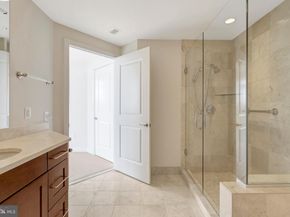 8220 Crestwood Heights Drive 812, Mclean VA 22102