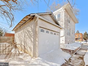 6059 Lawndale Avenue, Philadelphia PA 19111