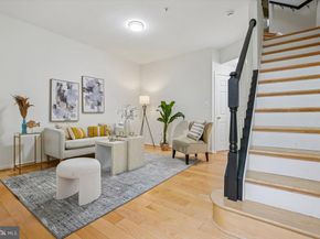 5850 Cowling Court, Alexandria VA 22304