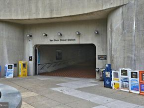 5850 Cowling Court, Alexandria VA 22304