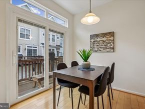 5850 Cowling Court, Alexandria VA 22304