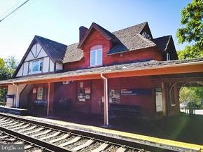 206 Lowrys Lane, Bryn Mawr PA 19010