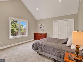 111 Pinewood Circle, New Hope PA 18938