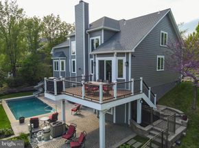 111 Pinewood Circle, New Hope PA 18938