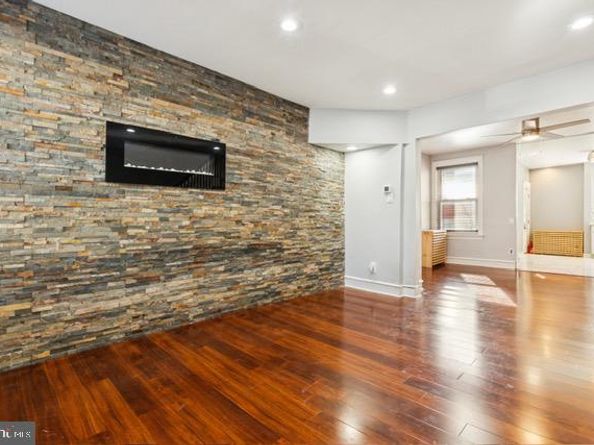 7012 Limekiln Pike, Philadelphia PA 19138