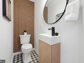 713 N 3rd Street, Philadelphia PA 19123