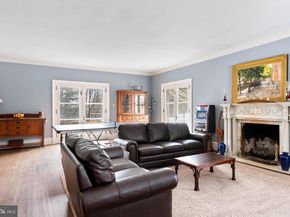 846 Maplewood Road, Wayne PA 19087