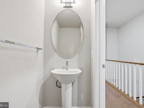 7227 NW Georgia Avenue NW 17B, Washington DC 20012