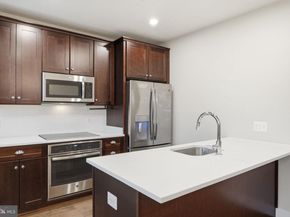 7227 NW Georgia Avenue NW 17B, Washington DC 20012