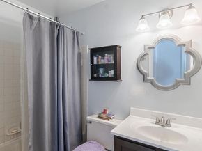 41 Bark Hollow Lane, Horsham PA 19044