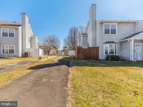 41 Bark Hollow Lane, Horsham PA 19044