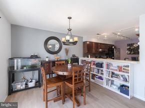 41 Bark Hollow Lane, Horsham PA 19044