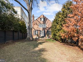 1698 32nd Street NW, Washington DC 20007