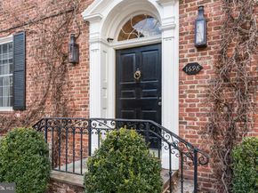 1698 32nd Street NW, Washington DC 20007