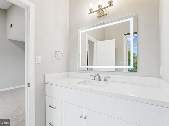 10901 Whiterim Drive, Potomac MD 20854