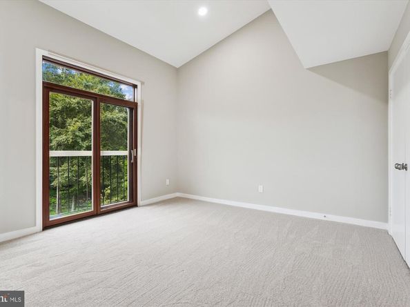 10901 Whiterim Drive, Potomac MD 20854