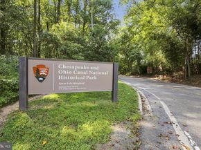 10901 Whiterim Drive, Potomac MD 20854