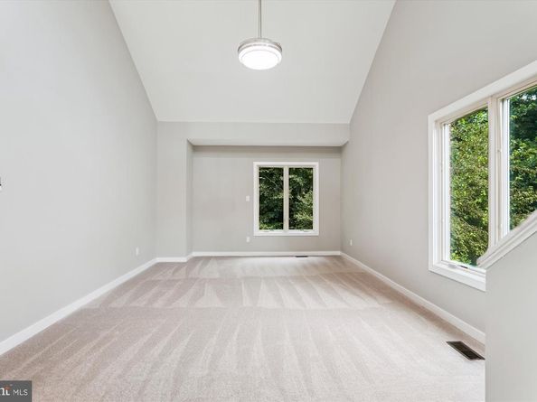 10901 Whiterim Drive, Potomac MD 20854