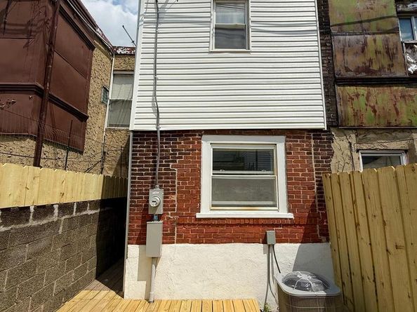 2512 S Marshall Street, Philadelphia PA 19148