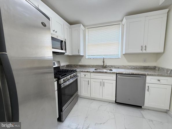 2512 S Marshall Street, Philadelphia PA 19148