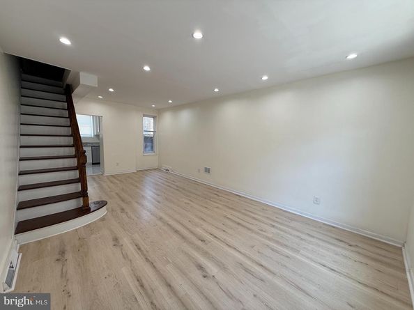 2512 S Marshall Street, Philadelphia PA 19148