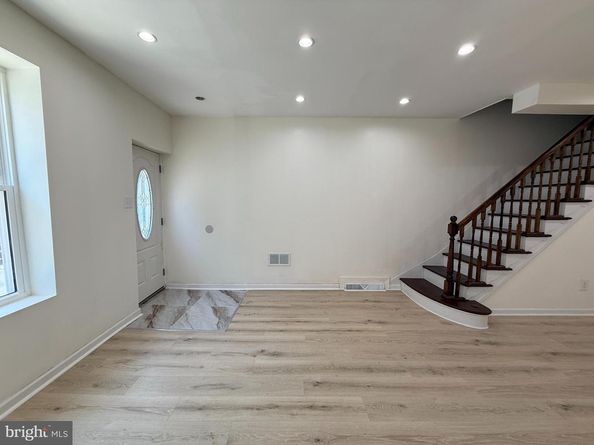 2512 S Marshall Street, Philadelphia PA 19148