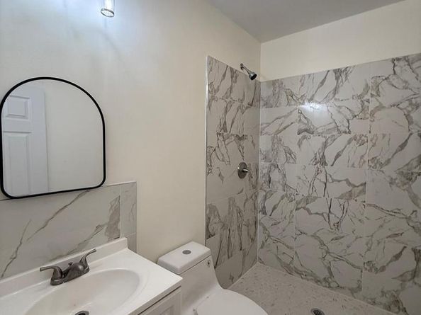 2512 S Marshall Street, Philadelphia PA 19148